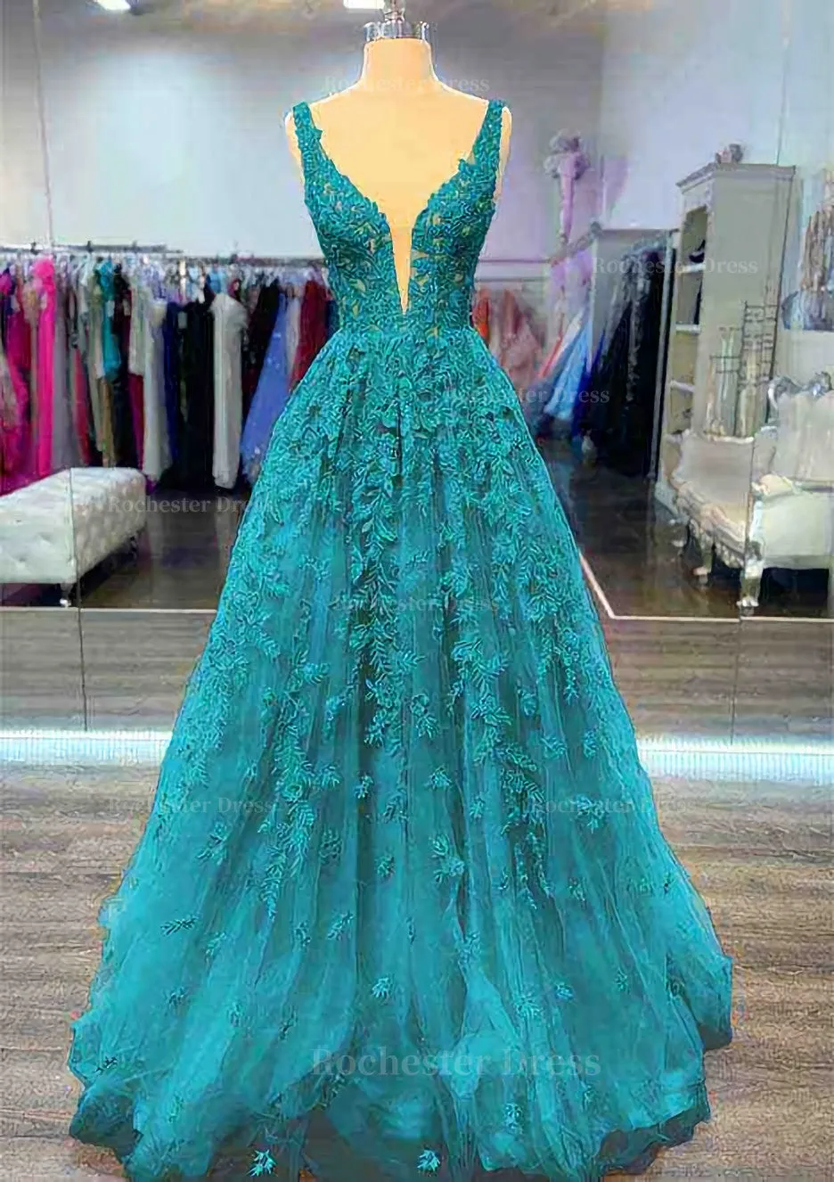 A-line V Neck Sleeveless Long/Floor-Length Lace Prom Dress With Beading