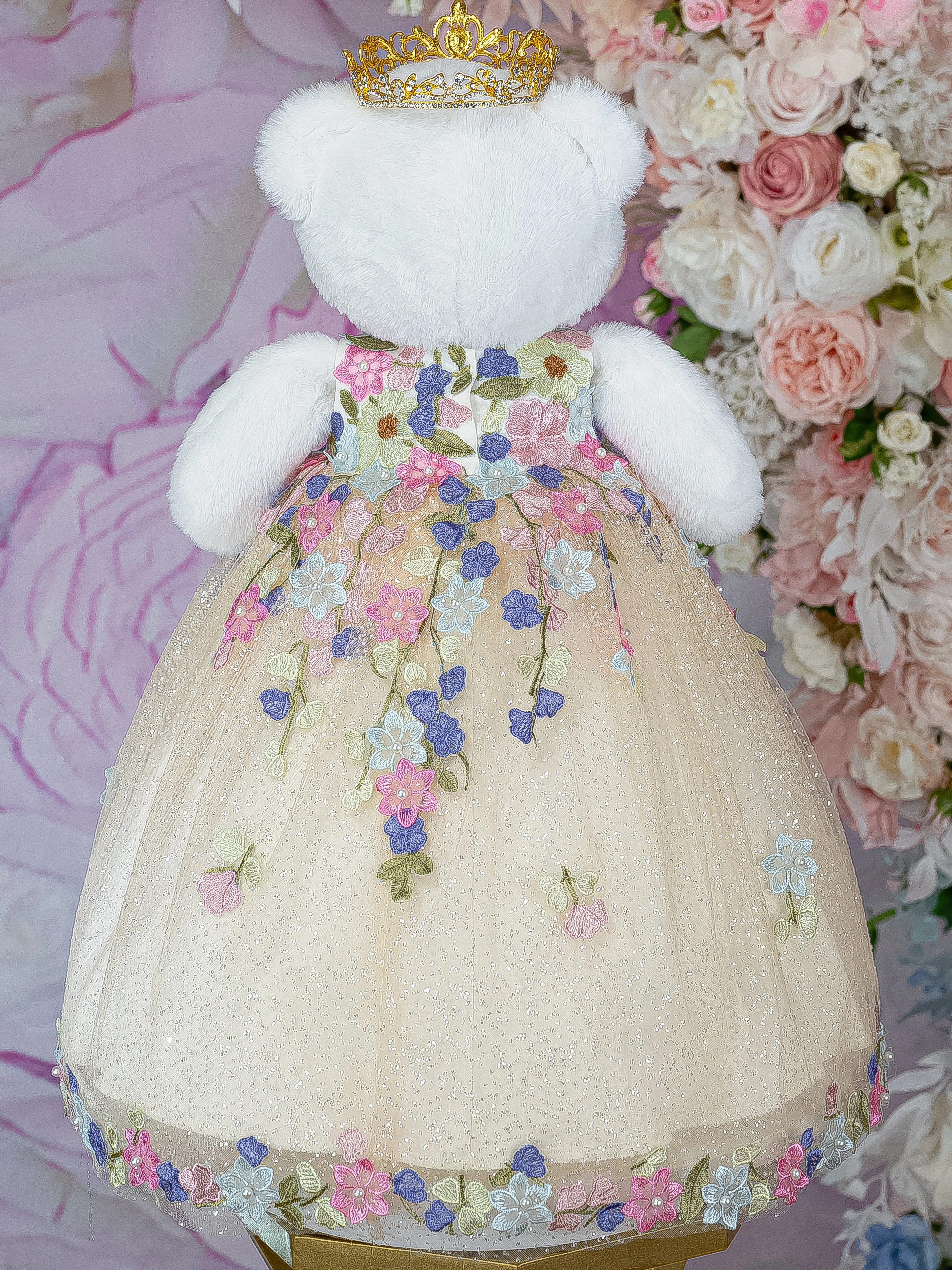 Gold with flowers last teddy bear for quinceanera