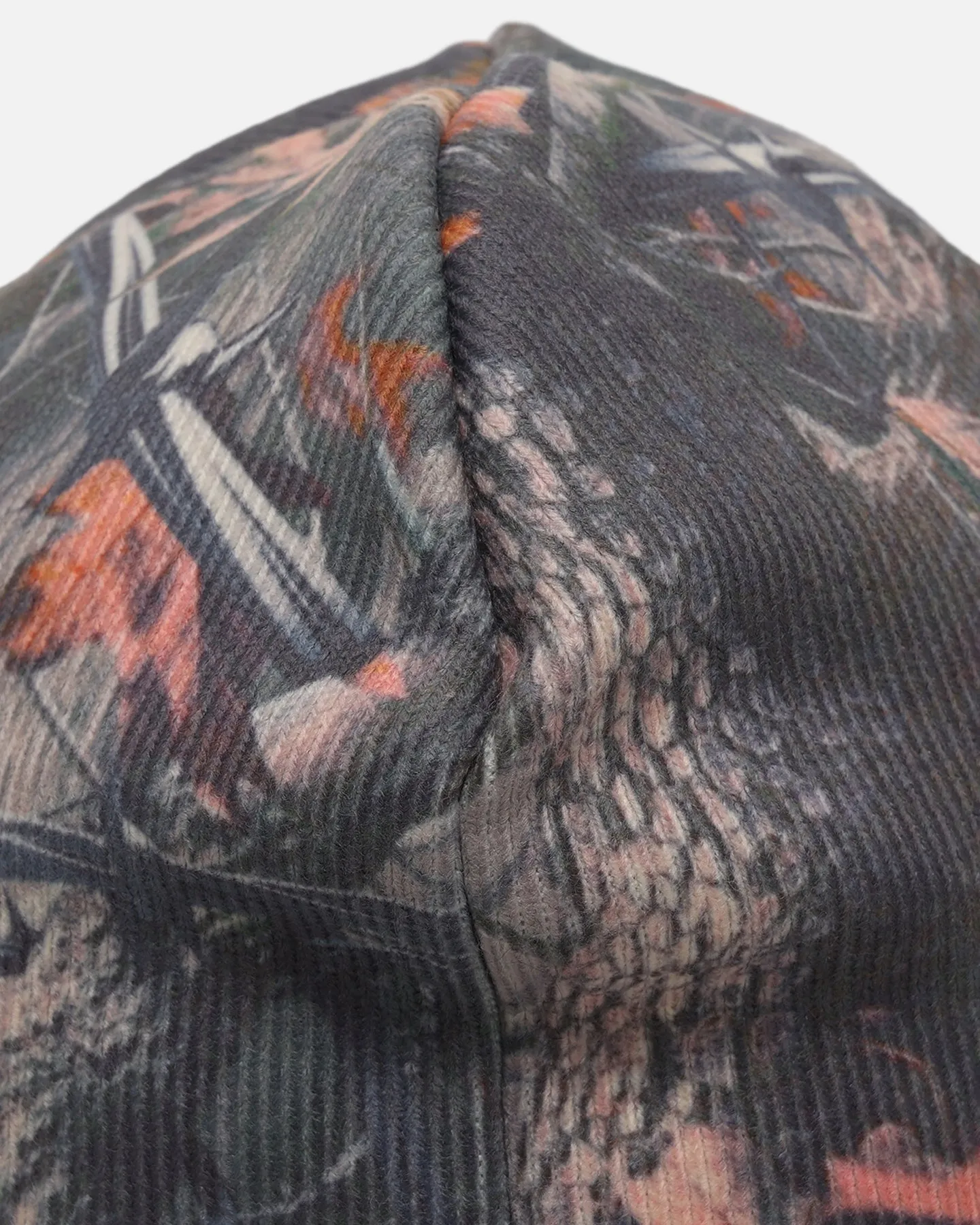 Loiter Hybrid Skull Knit Beanie Realtree