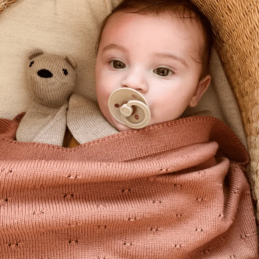 Teddy Tokki, Sand